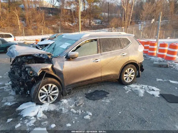 KNMAT2MV9GP612261 2016 NISSAN ROGUE - Image 2