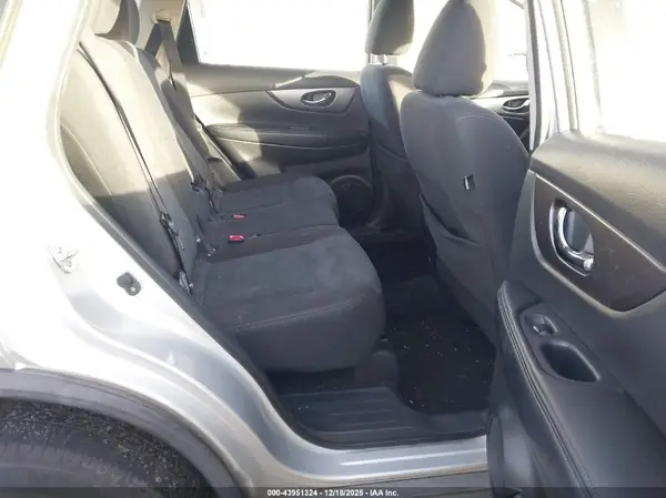 KNMAT2MV9GP624006 2016 NISSAN ROGUE - Image 8