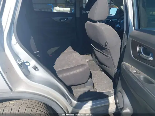 KNMAT2MV9GP641016 2016 NISSAN ROGUE - Image 8