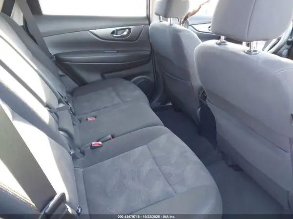 KNMAT2MV9GP649438 2016 NISSAN ROGUE - Image 8