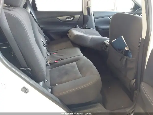 KNMAT2MV9GP675439 2016 NISSAN ROGUE - Image 8