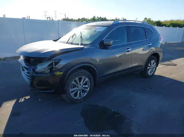 KNMAT2MV9GP679376 2016 NISSAN ROGUE - Image 2