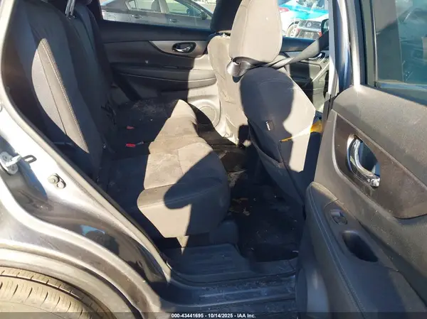 KNMAT2MV9GP679376 2016 NISSAN ROGUE - Image 8