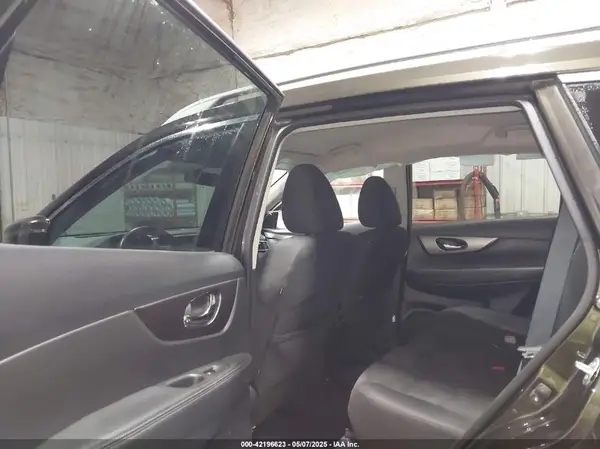KNMAT2MV9GP683041 2016 NISSAN ROGUE - Image 8