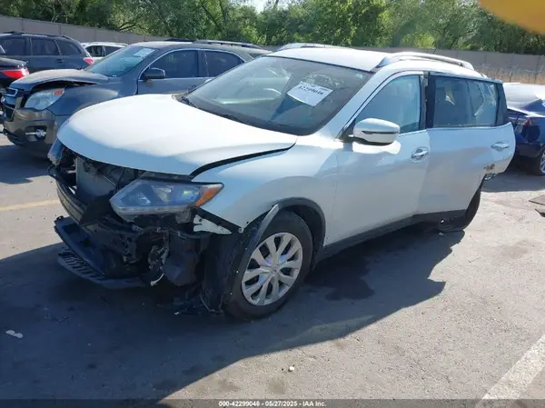 KNMAT2MV9GP692872 2016 NISSAN ROGUE - Image 2