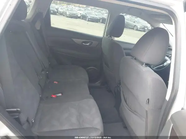KNMAT2MV9GP697294 2016 NISSAN ROGUE - Image 8