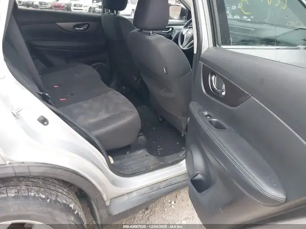 KNMAT2MV9GP704972 2016 NISSAN ROGUE - Image 8