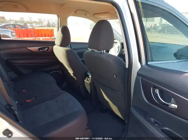 KNMAT2MV9GP709265 2016 NISSAN ROGUE - Image 8