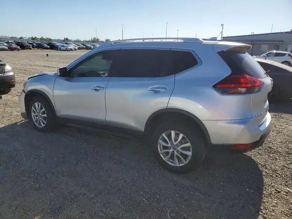 KNMAT2MV9HP508175 2017 NISSAN ROGUE - Image 2