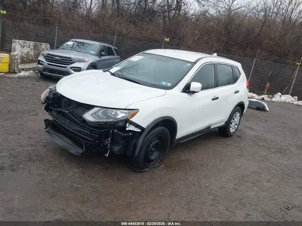 KNMAT2MV9HP510489 2017 NISSAN ROGUE - Image 2