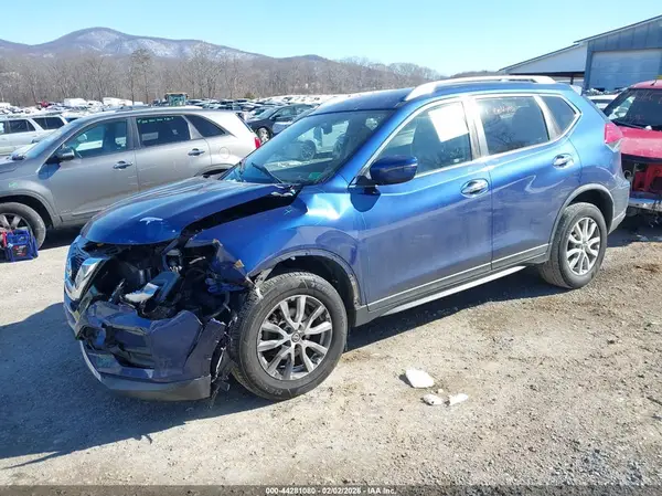 KNMAT2MV9HP516695 2017 NISSAN ROGUE - Image 2