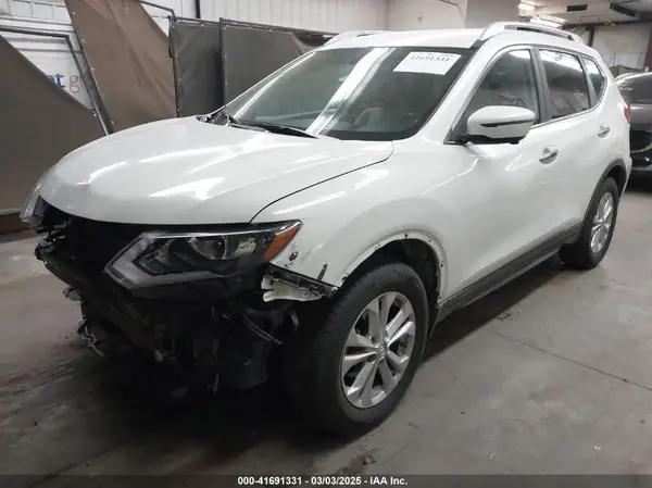 KNMAT2MV9HP520147 2017 NISSAN ROGUE - Image 2