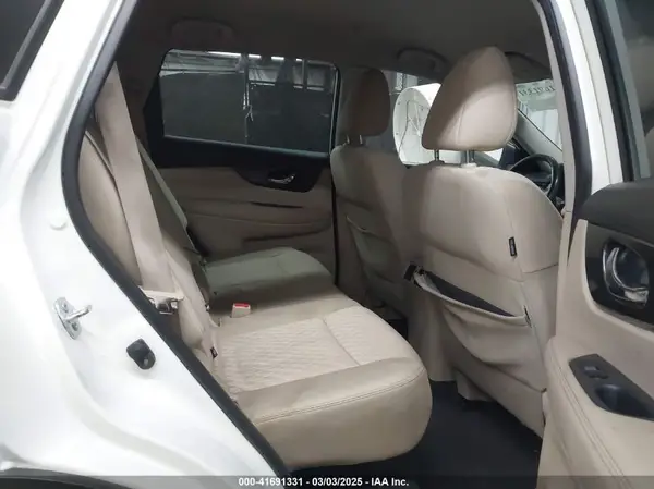 KNMAT2MV9HP520147 2017 NISSAN ROGUE - Image 8