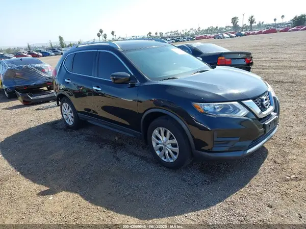 KNMAT2MV9HP520813 2017 NISSAN ROGUE - Image 1