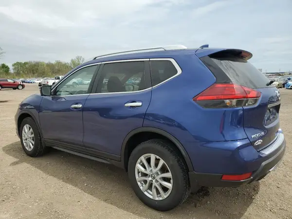 KNMAT2MV9HP526076 2017 NISSAN ROGUE - Image 2