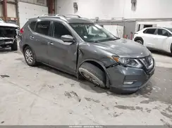 KNMAT2MV9HP526675 2017 NISSAN ROGUE