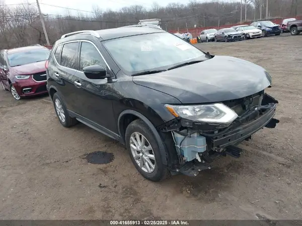 KNMAT2MV9HP527518 2017 NISSAN ROGUE - Image 1
