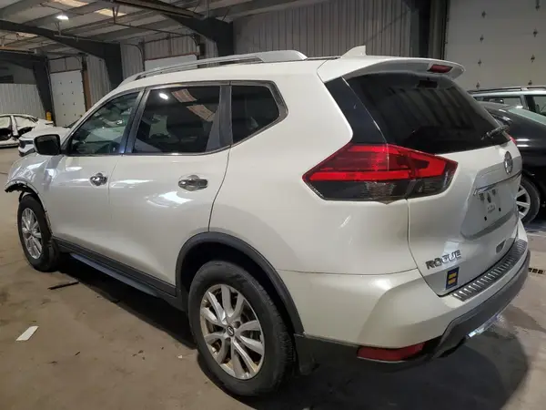 KNMAT2MV9HP528295 2017 NISSAN ROGUE - Image 2