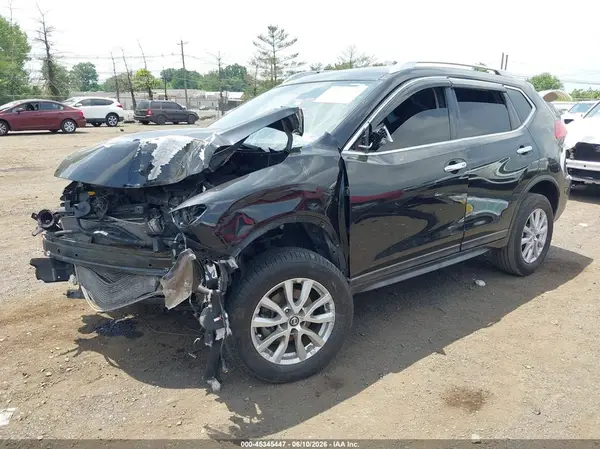 KNMAT2MV9HP532606 2017 NISSAN ROGUE - Image 2