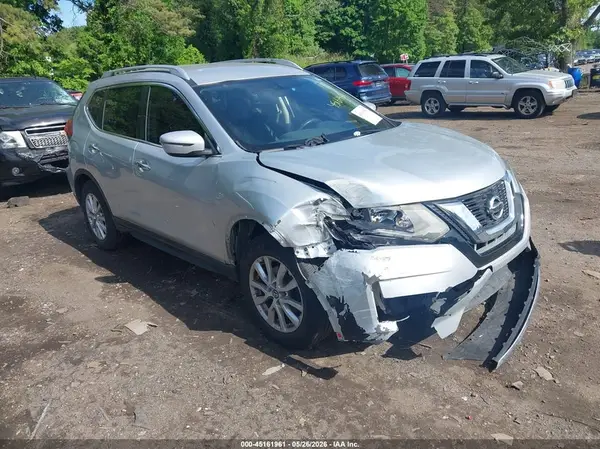 KNMAT2MV9HP533674 2017 NISSAN ROGUE - Image 1
