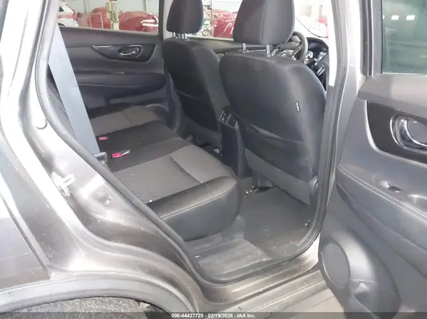 KNMAT2MV9HP536218 2017 NISSAN ROGUE - Image 8