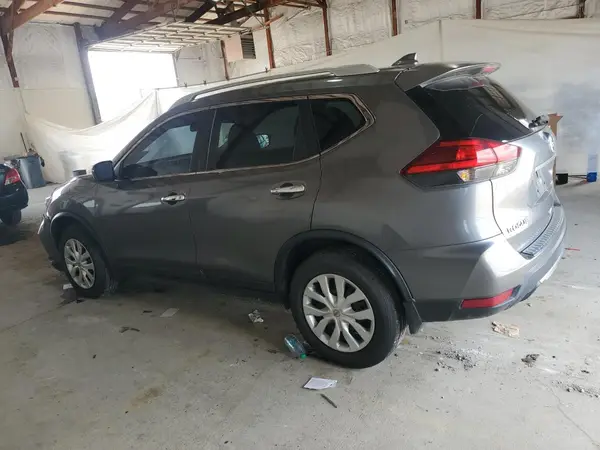 KNMAT2MV9HP538325 2017 NISSAN ROGUE - Image 2
