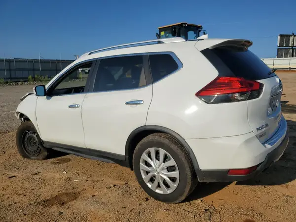 KNMAT2MV9HP538986 2017 NISSAN ROGUE - Image 2