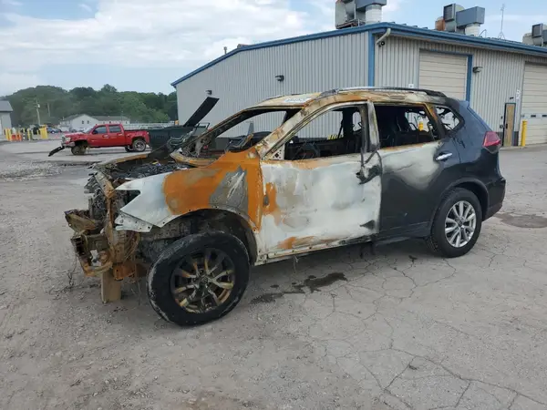 KNMAT2MV9HP540446 2017 NISSAN ROGUE - Image 1
