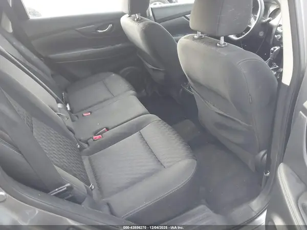 KNMAT2MV9HP545100 2017 NISSAN ROGUE - Image 8