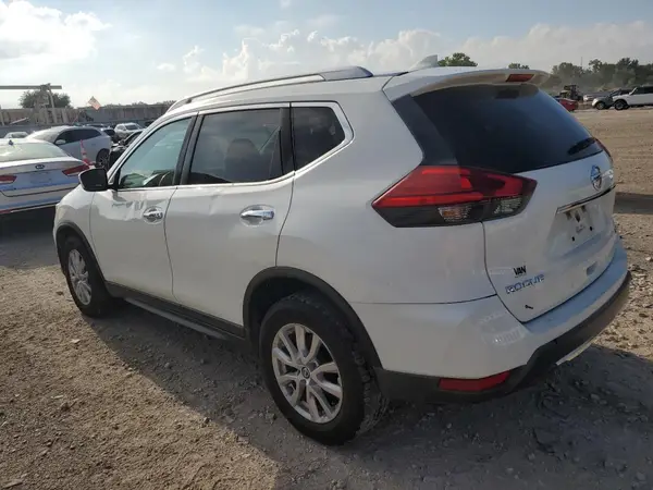 KNMAT2MV9HP545291 2017 NISSAN ROGUE - Image 2