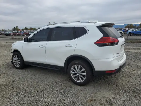 KNMAT2MV9HP545663 2017 NISSAN ROGUE - Image 2