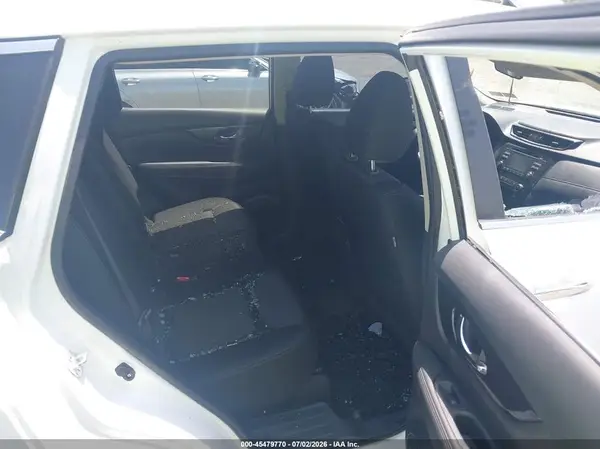 KNMAT2MV9HP552158 2017 NISSAN ROGUE - Image 8