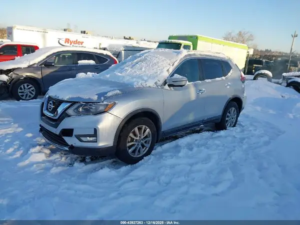 KNMAT2MV9HP553309 2017 NISSAN ROGUE - Image 2