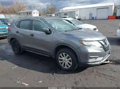 KNMAT2MV9HP555495 2017 NISSAN ROGUE