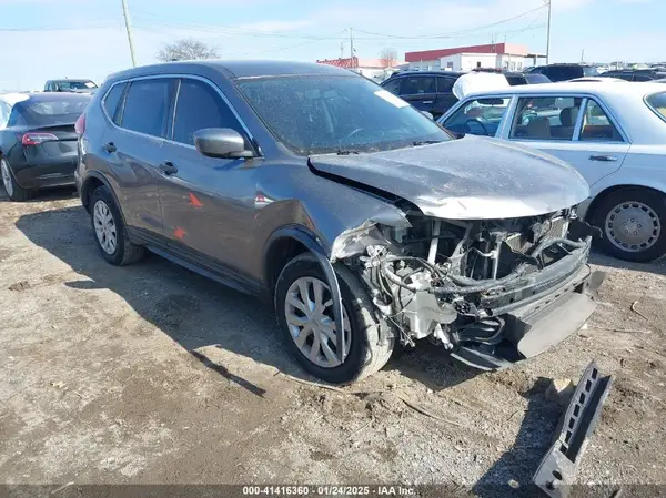 KNMAT2MV9HP556503 2017 NISSAN ROGUE - Image 1