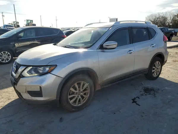 KNMAT2MV9HP557330 2017 NISSAN ROGUE - Image 1