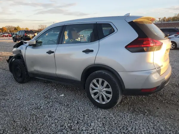 KNMAT2MV9HP558798 2017 NISSAN ROGUE - Image 2