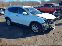 KNMAT2MV9HP561961 2017 NISSAN ROGUE