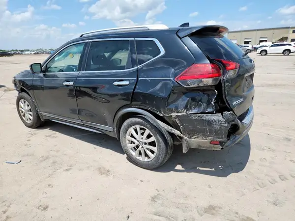 KNMAT2MV9HP562530 2017 NISSAN ROGUE - Image 2