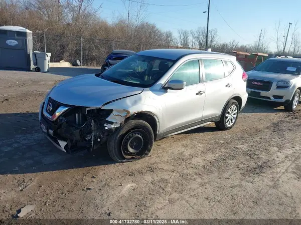 KNMAT2MV9HP563256 2017 NISSAN ROGUE - Image 2