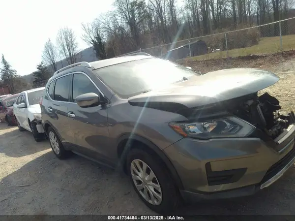 KNMAT2MV9HP569896 2017 NISSAN ROGUE - Image 1