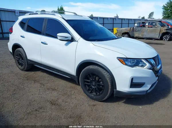 KNMAT2MV9HP571549 2017 NISSAN ROGUE - Image 1
