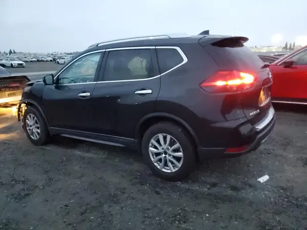 KNMAT2MV9HP573219 2017 NISSAN ROGUE - Image 2