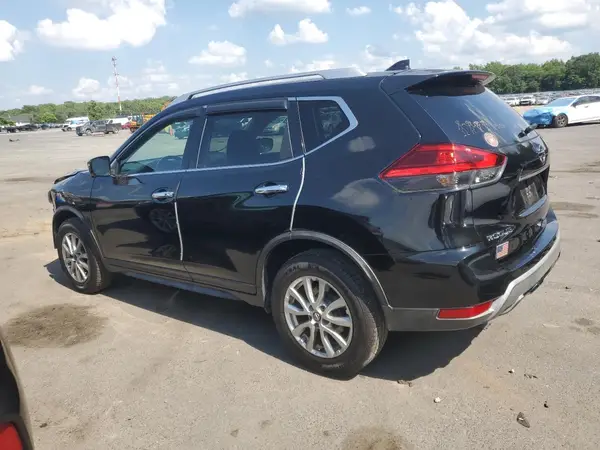 KNMAT2MV9HP576587 2017 NISSAN ROGUE - Image 2