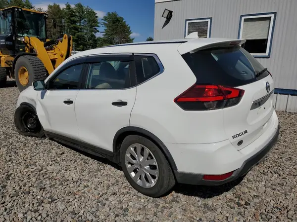 KNMAT2MV9HP577299 2017 NISSAN ROGUE - Image 2