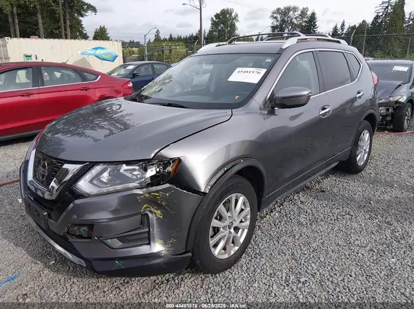 KNMAT2MV9HP579506 2017 NISSAN ROGUE - Image 2