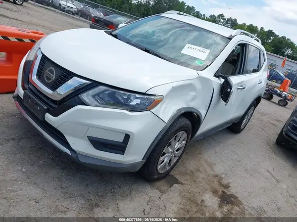 KNMAT2MV9HP582714 2017 NISSAN ROGUE - Image 2