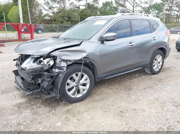 KNMAT2MV9HP585290 2017 NISSAN ROGUE - Image 2