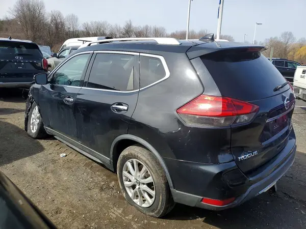 KNMAT2MV9HP589727 2017 NISSAN ROGUE - Image 2