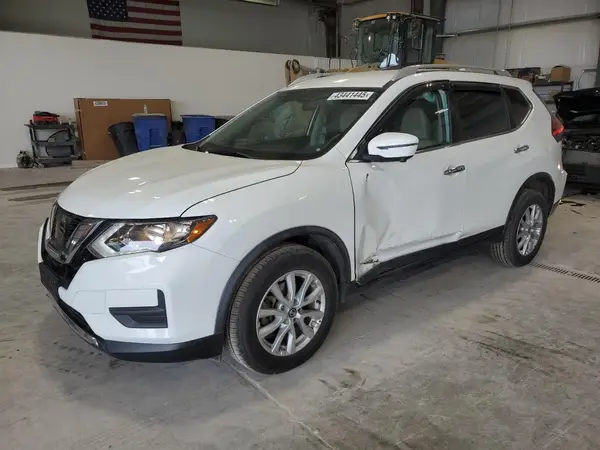 KNMAT2MV9HP591588 2017 NISSAN ROGUE - Image 1
